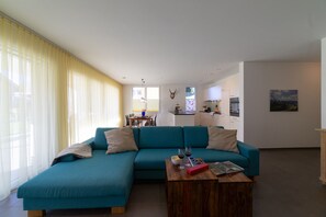 Una televisión