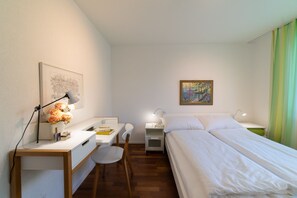 3 bedrooms, free WiFi, bed sheets