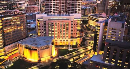 KingBeds Sleeps 10+Mins to NRG Stadium