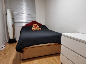 1 Schlafzimmer, Bügeleisen/Bügelbrett, kostenloses WLAN, Bettwäsche