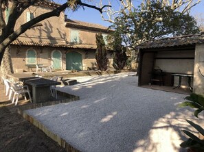 Restauration extérieure