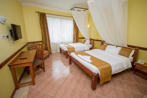 Family Triple Room | Free WiFi, bed sheets - Upper Hill Guest House Nairobi (Nairobi)