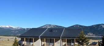 Renovated 2-Room Apartment with Parking - Les Angles Center