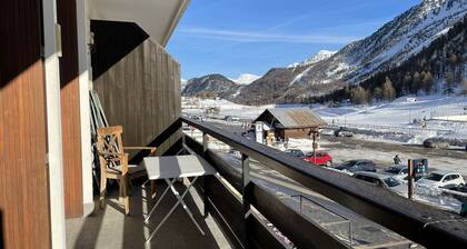 Charming 2-room, ski-in/ski-out, 6 ppl, Montgenèvre