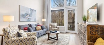 Frisco Suite - 0.1 mi to MTB trail Walk to DT Fay