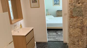 1 chambre, Wi-Fi, draps fournis