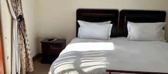 Safe Stay Guest House
near town, garages & schools & restaurants