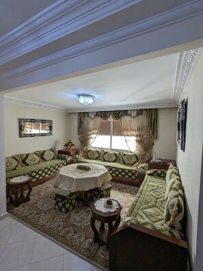 Living area - Tangier Central Comforts: Your Moroccan Home with Cultural Proximity (Tanger)