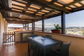 Outdoor dining - Apartement with air conditioning (Magliano in Toscana)