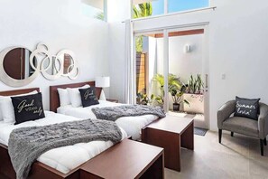 2 عدّة غرف نوم ومكواة/لوح كي وسرير سفر وواي فاي