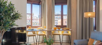 Feelathome Atarazanas Apartments
