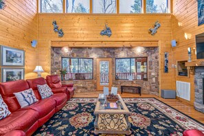 Smart-TV, Kamin, Videospiele