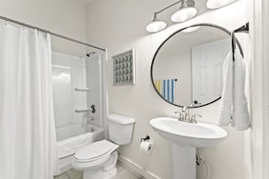 Shower, hair dryer, towels - Cozy 1BR Getaway | Yard & Hot Tub! (Panama City Beach)