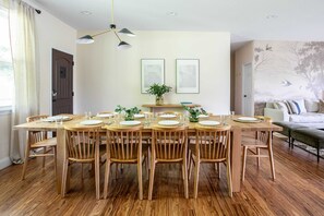 Dining - Serene Luxury Retreat| Hot Tub|Views (Weaverville)