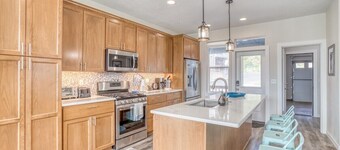 Oceanview Includes Arcade the Whale Tale and Arcade!