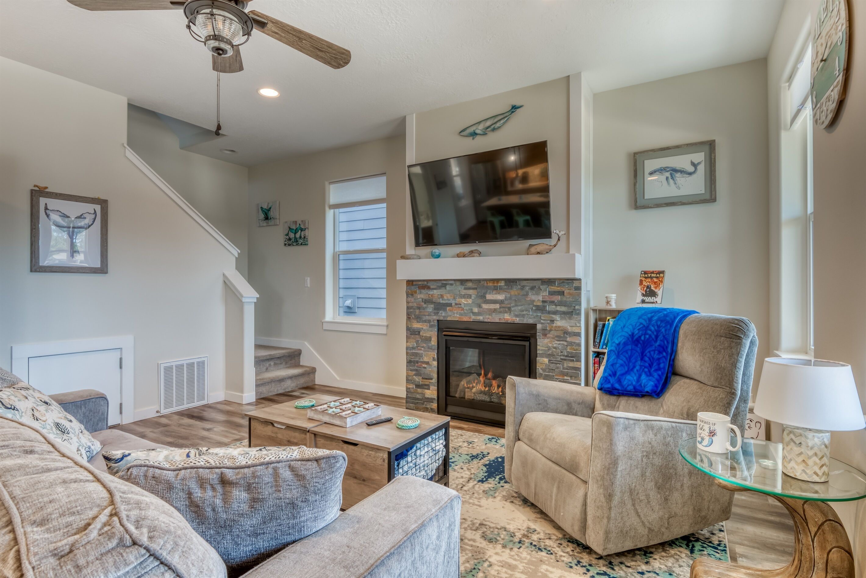 Smart TV, chimenea y videojuegos 