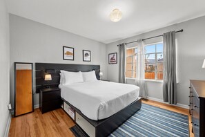 4 slaapkamers, een bureau, gratis wifi, beddengoed