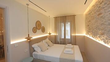 2 bedrooms, iron/ironing board, travel crib, free WiFi