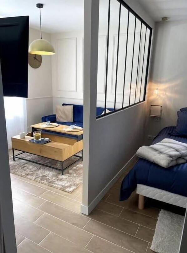 1 bedroom, iron/ironing board, travel cot, free WiFi