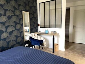 1 bedroom, iron/ironing board, travel cot, free WiFi