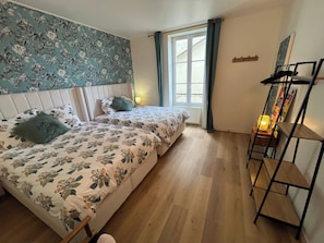 2 bedrooms, iron/ironing board, free WiFi, bed sheets