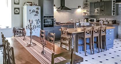 Amazing home in Saint-Christoly-Médoc