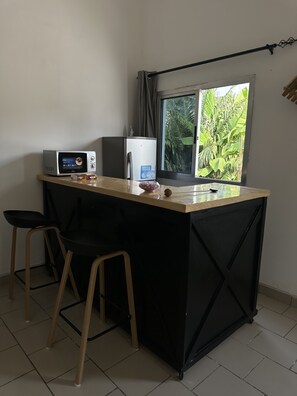 Interior - Villa Charmante Avec 3 Chambres et Salles de Bains Privées au Centre D'abidjan ! (Abidjan)