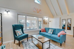 House (2 Bedrooms) | Interior