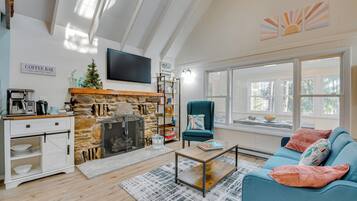 House (2 Bedrooms) | Front of property