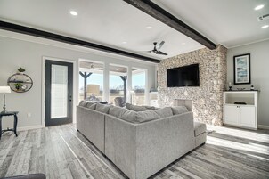 House (3 Bedrooms) | Front of property