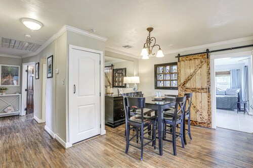 Pet-friendly Florida Escape w/ Patio & Fire Pit!