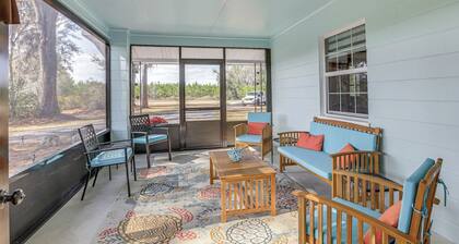 Pet-friendly Florida Escape w/ Patio & Fire Pit!