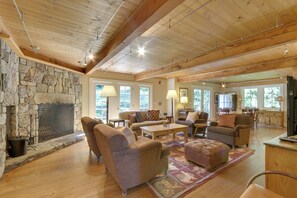 Front of property - Stunning Warren Lakefront Home: Deck, Grill, Sauna (New Preston)
