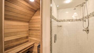Rumah (Multiple Bedrooms) | Interior