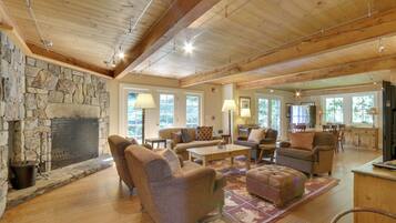 House (Multiple Bedrooms) | Front of property