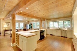 Maison (Multiple Bedrooms) | Intérieur