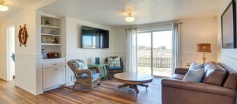 Scenic Bandon Vacation Rental w/ Beach Access!