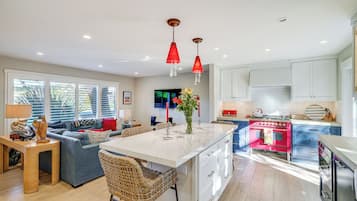 House (2 Bedrooms) | Front of property