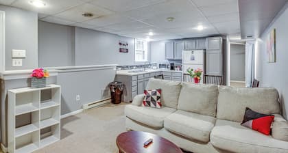 Shawnee Vacation Rental ~ 11 Mi to Kansas City!