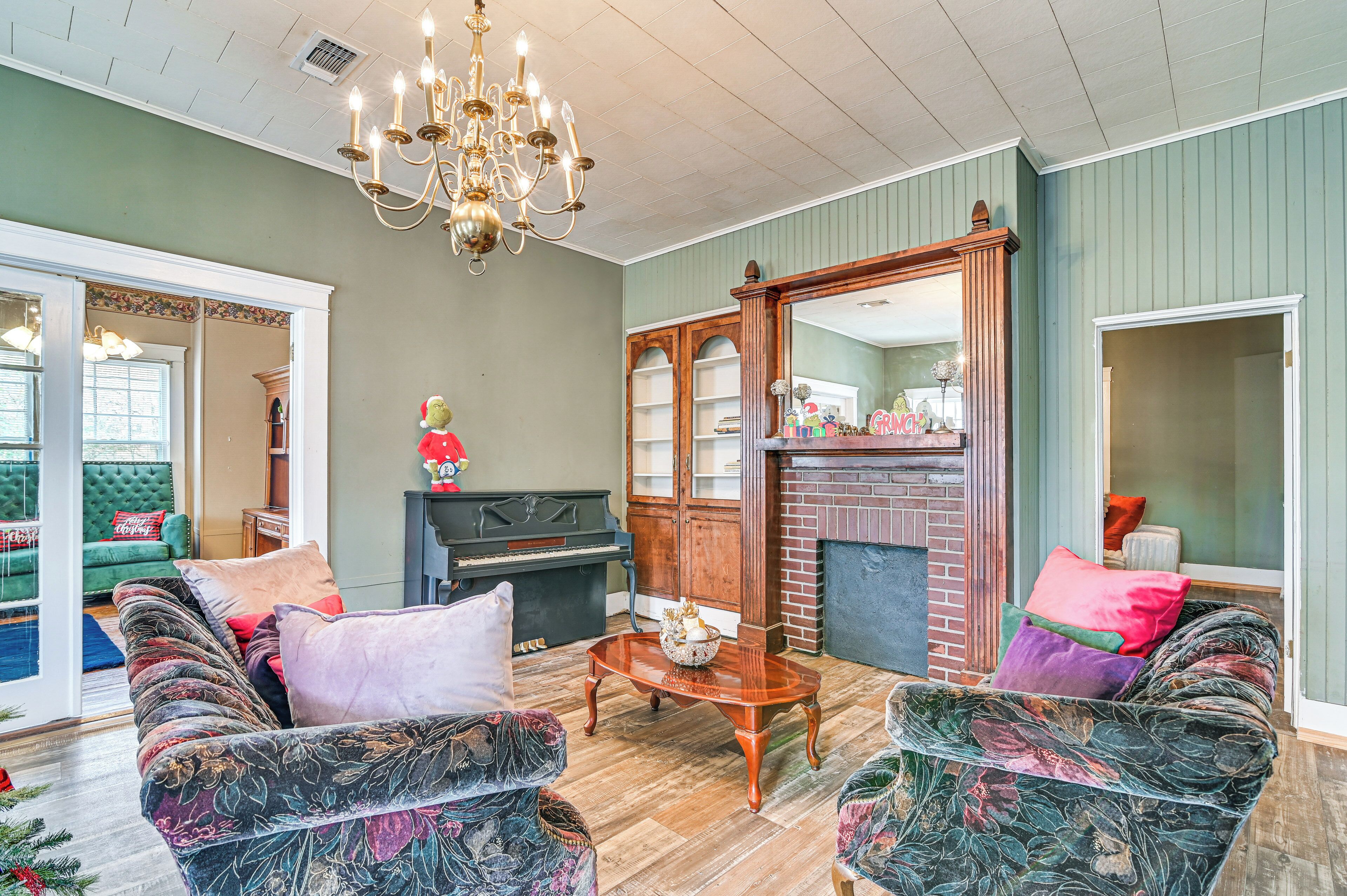 House (2 Bedrooms) | Front of property