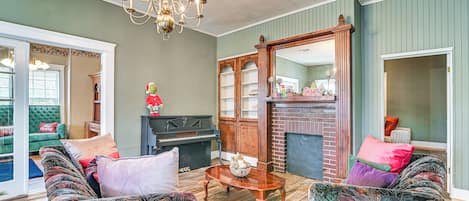 House (2 Bedrooms) | Front of property