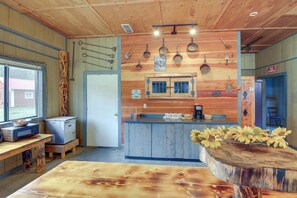 House (1 Bedroom) | Interior