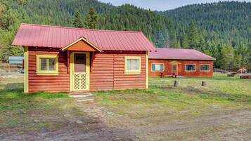 Rumah (1 Bedroom) | Bagian depan properti