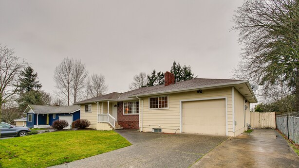 Exterior - Spacious Lakewood Home - 10 Mi to Downtown Tacoma! (Lakewood)