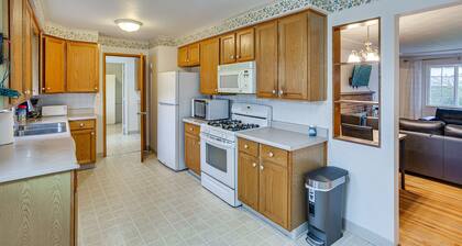 Spacious Lakewood Home - 10 Mi to Downtown Tacoma!