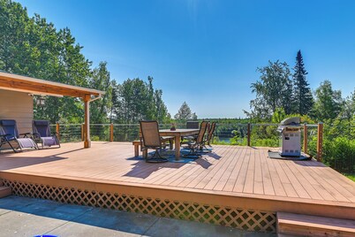 Spacious Kenai Vacation Rental w/ Lake Access!