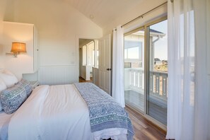 House (4 Bedrooms) | Interior - Beachfront Bandon Vacation Rental w/ Ocean View! (Bandon)