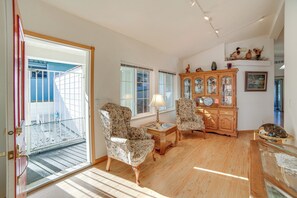 House (3 Bedrooms) | Interior - North Lakeport Home on Clear Lake: Boat + Unwind! (Lakeport)