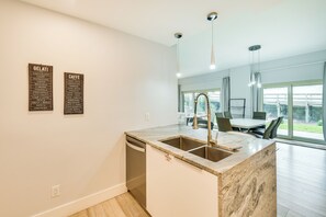 Interior - Beachfront Vacation Rental w/ Hot Tub, Pool, Sauna (Miramar Beach)