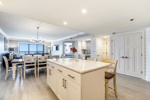 Dining - DAILY ACTIVITIES AND LINENS INCLUDED*!  THE PLAZA - Gorgeous 3BR end unit has been totally renovated! (Ocean City)